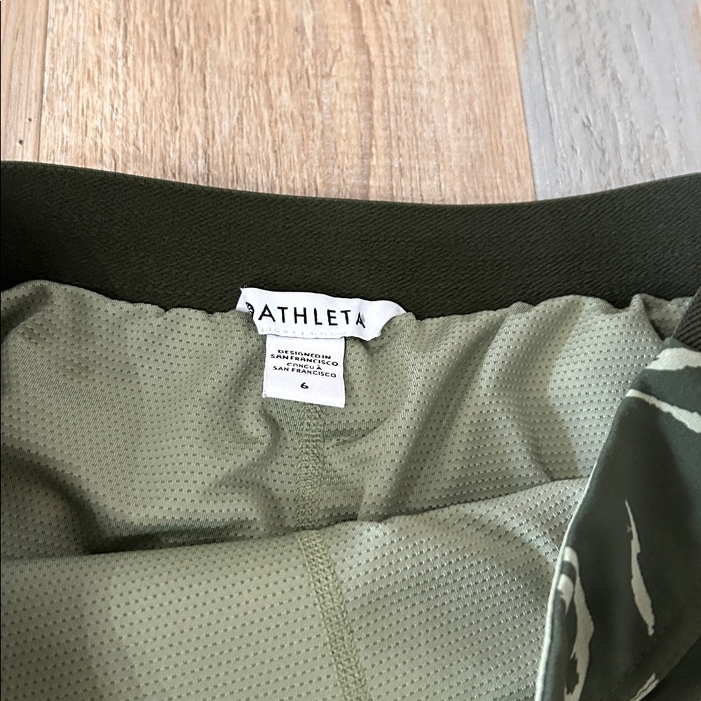 Athleta Vienna Cargo Skort Voyage Size 6 Eucalyptus Olive Green athletic Wear - Picture 3 of 8